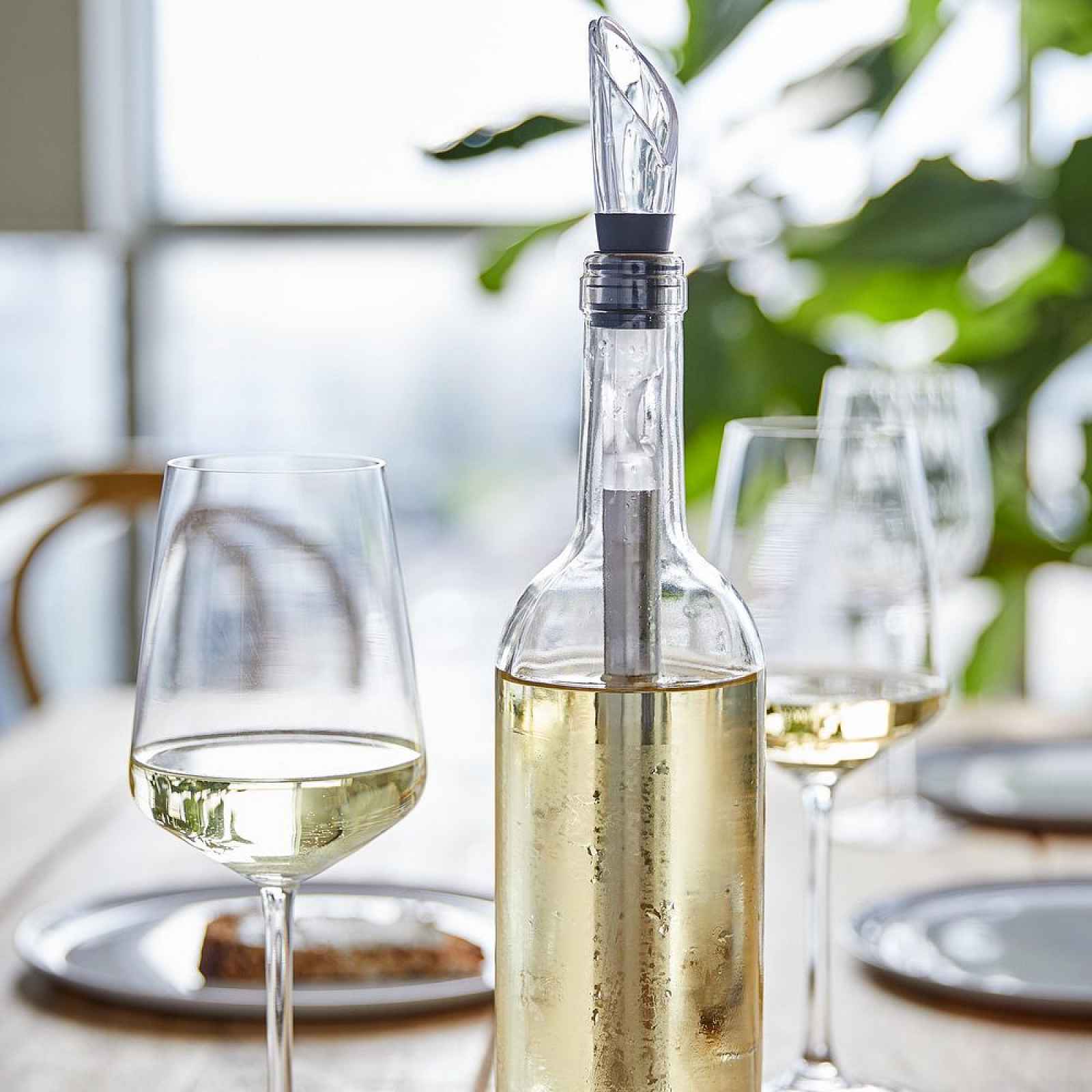 Butlers SOMMELIER Nálevka na víno s chladicí tyčí, 32 cm